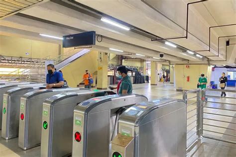 sm manila lrt station|Iba pa.